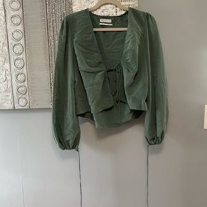 Cropped open front flounce sleeve shirt